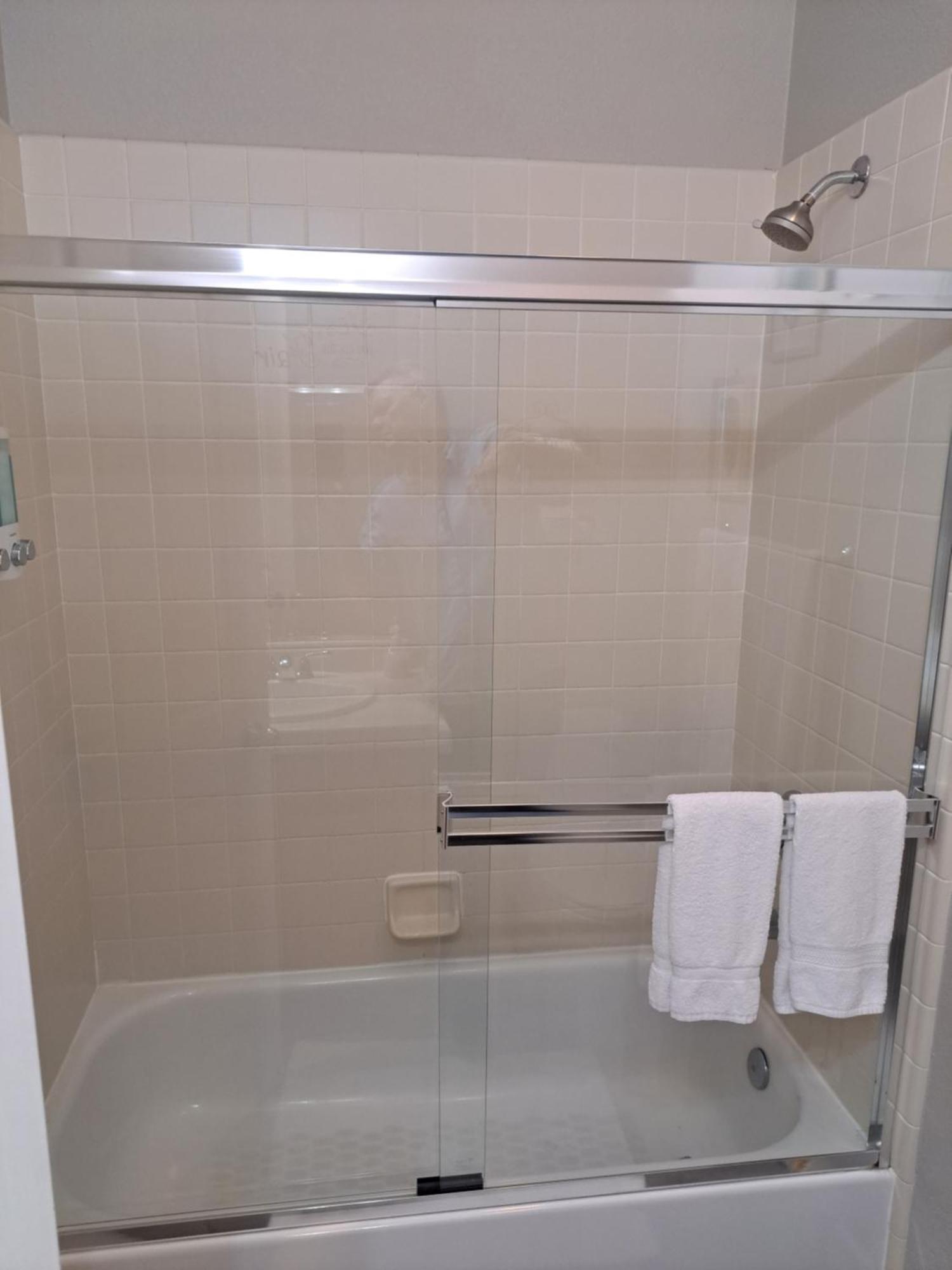 In Law Unit, 2 Bedroom Suite ローズビル エクステリア 写真